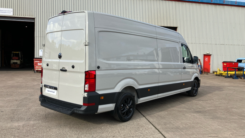 Volkswagen Crafter Cr35 Lwb Diesel Fwd 2.0 TDI 140PS Commerce Plus High Roof Van